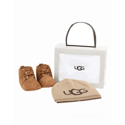 UGG infant neumel boots and beanie gift set        